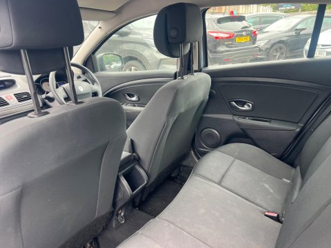 Renault Megane 1.6 16V I-Music Euro 5 5dr 19