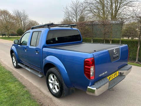 Nissan Navara 2.5 dCi Tekna Auto 4WD Euro 5 4dr 6