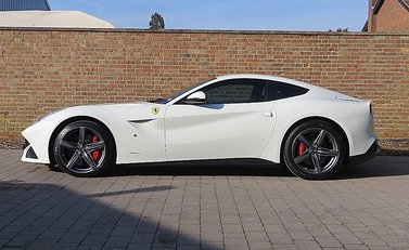 Ferrari F12 Berlinetta 4