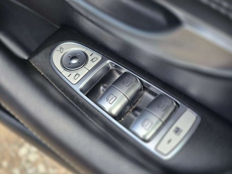 Mercedes-Benz E Class 2.0 E220d AMG Line Saloon 4dr Diesel G-Tronic+ Euro 6 (s/s) (194 ps) 27