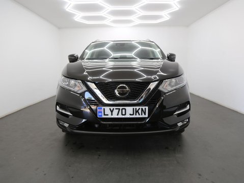 Nissan Qashqai 1.3 DIG-T N-Connecta Euro 6 (s/s) 5dr 2