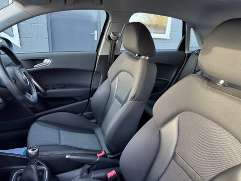 Audi A1 SPORTBACK TFSI SPORT 38