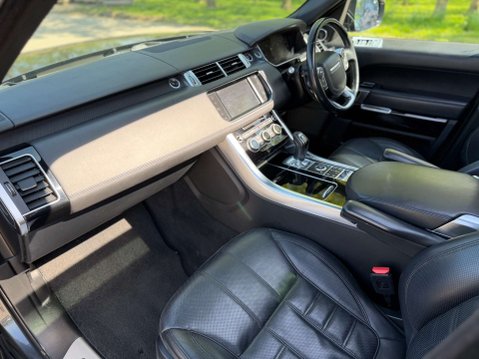 Land Rover Range Rover Sport 4.4 Range Rover Sport Autobiography Dynamic SDV8 Auto 4WD 5dr 44