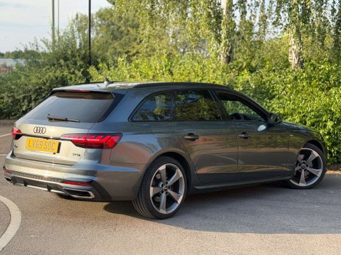 Audi A4 2.0 TFSI 40 Black Edition Estate 5dr Petrol S Tronic Euro 6 (s/s) (190 ps) 39