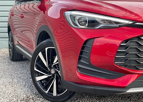 MG ZS 1.5 HYBRID+ TROPHY 2