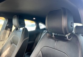 Jaguar E-Pace R-DYNAMIC SE 25