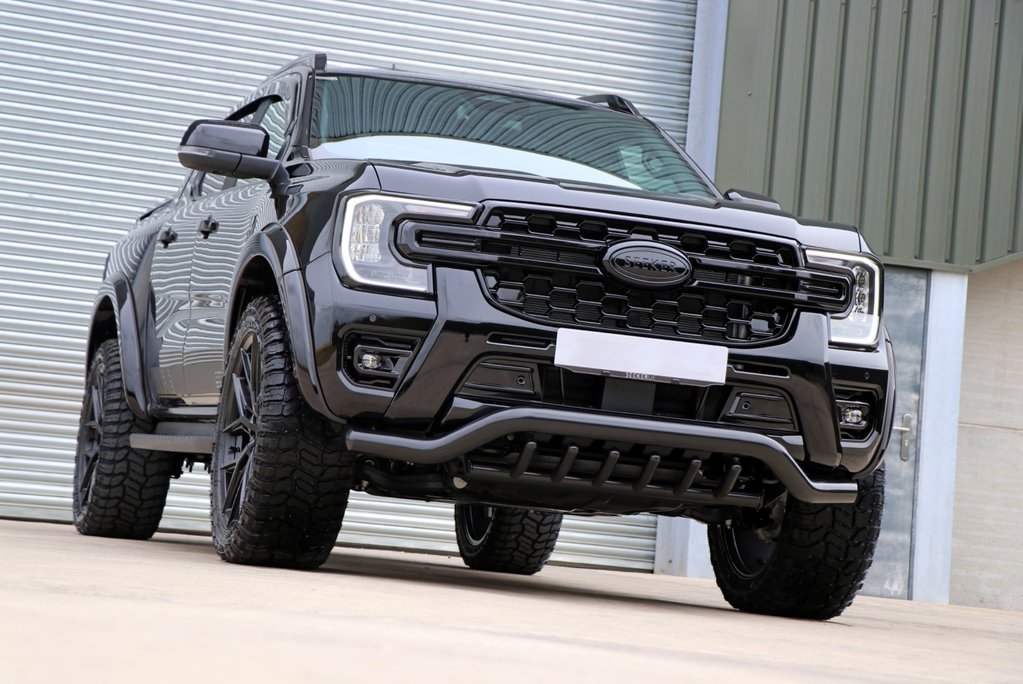 Ford Ranger Brand new WILDTRAK 2.3  MHEV plug in hybrid styled at seeker  6