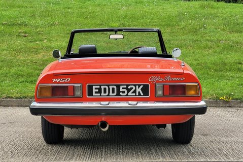 Alfa Romeo Spider 1750 VELOCE 8