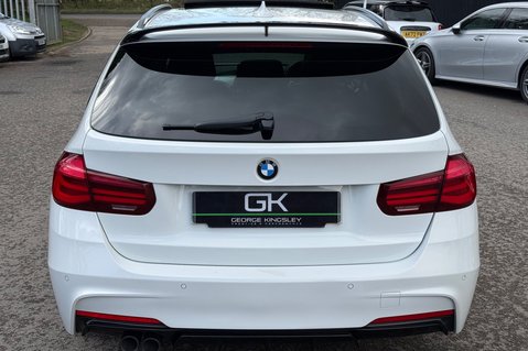 BMW 3 Series 320D XDRIVE M SPORT SHADOW EDITION TOURING -PAN ROOF -PRO MEDIA -APPLE CARP 8