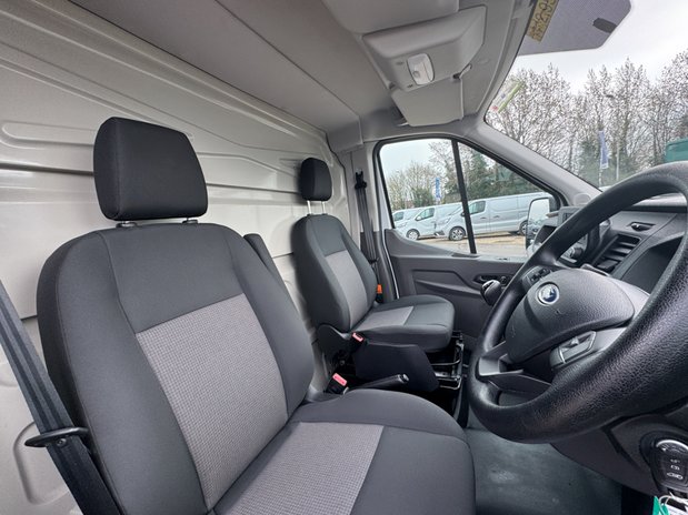 Ford Transit Luton Low Loader LWB L3 Trend Low Floor 350 EURO 6 SELECT 15