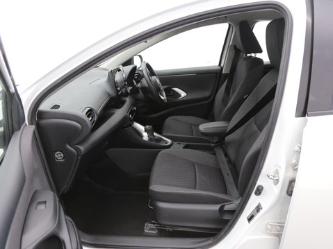 Toyota Yaris 1.5 VVT-h Icon E-CVT Euro 6 (s/s) 5dr 22