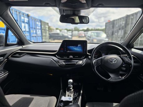Toyota C-HR 1.8 VVT-h Design SUV 5dr Petrol Hybrid CVT Euro 6 (s/s) (122 ps) 6