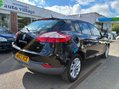 Renault Megane 1.5 dCi Dynamique TomTom Hatchback 5dr Diesel Manual Euro 5 (s/s) (110 ps) 4