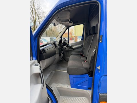 Mercedes-Benz Sprinter 2.1 211 CDi Panel Van 5dr Diesel Manual RWD L2 H3 (234 g/km, 112 bhp) 39