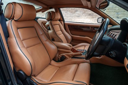 Aston Martin Vantage V550 22