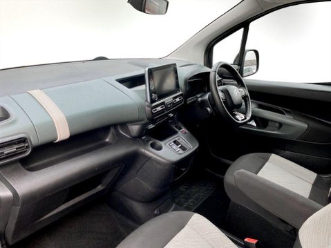 Citroen Berlingo 50kWh Flair XTR M MPV 5dr Electric Auto (7.4kW Charger) (136 ps) Air Con - 15