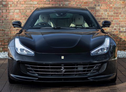 Ferrari GTC4 Lusso 4