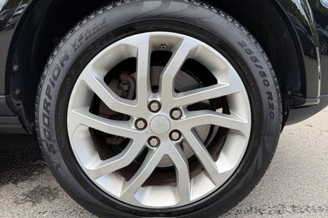 Land Rover Discovery SDV6 HSE - TWO OWNERS - 10 SERVICES - CAMBELT - TOWBAR 71
