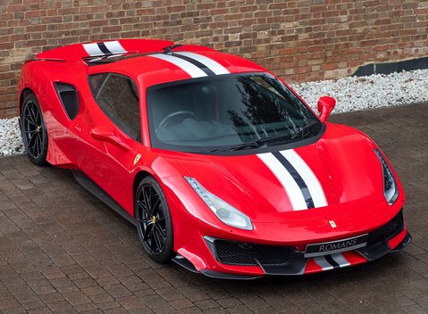 Ferrari 488 Pista 8
