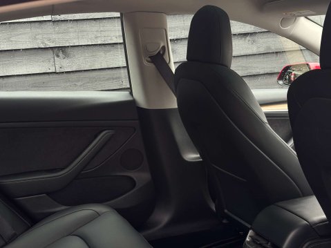 Tesla Model 3 Model 3 Long Range AWD 4WD 4dr 33