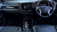 Mitsubishi Outlander 2.4h TwinMotor 13.8kWh Exceed SUV 5dr Petrol Plug-in Hybrid CVT 4WD Euro 6  7