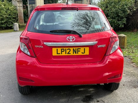 Toyota Yaris VVT-I TR 4