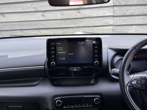 Toyota Yaris 1.5 Yaris Design HEV CVT 5dr 16