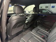 Audi Q7 3.0 TFSIe V6 55 Black Edition SUV 5dr Petrol Plug-in Hybrid Tiptronic quatt 36