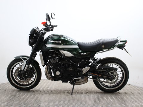 Kawasaki Z900RS ZR 900 KNSBB 8