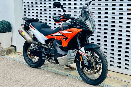 KTM Adventure 890 Adventure 2