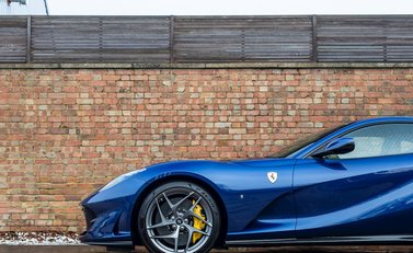 Ferrari 812 Superfast 28