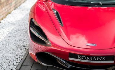 McLaren 720S Performance 22