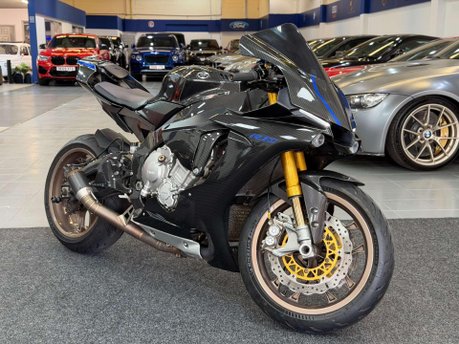 Yamaha R1M 1000 Super Sports Petrol Manual (200 ps)