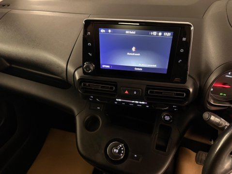 Vauxhall Combo Life 1.5 Turbo D Elite XL MPV Auto Euro 6 (s/s) 5dr 19