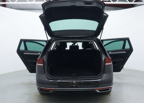 Volkswagen Passat 1.4 TSI 13kWh GTE Estate 5dr Petrol Plug-in Hybrid DSG Euro 6 (s/s) (218 ps 64