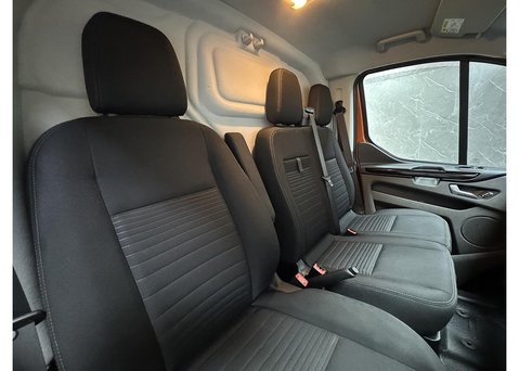 Ford Transit Custom 2.0 280 EcoBlue Limited Panel Van 5dr Diesel Auto L1 H1 Euro 6 (s/s) (130 p 35