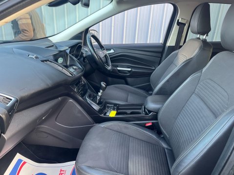 Ford Kuga 1.5 TDCi Titanium Euro 6 (s/s) 5dr 29