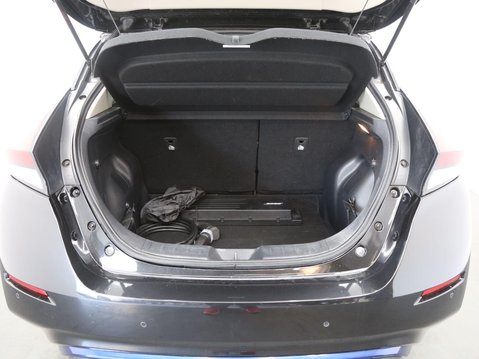 Nissan LEAF 40kWh Tekna Auto 5dr 27