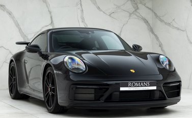 Porsche 911 (992) Carrera 4 GTS 1
