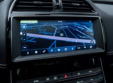 Jaguar XE SV PROJECT 8 25