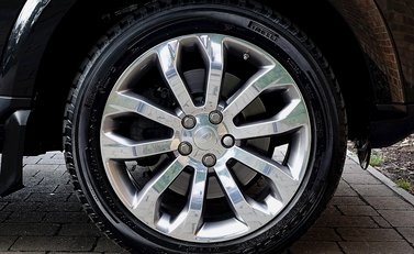 Land Rover Discovery 3.0 SDV6 23