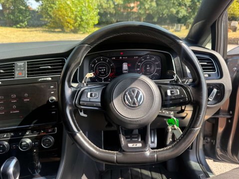 Volkswagen Golf 2.0 Golf R TSi Semi-Auto 4WD 5dr 27