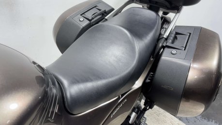 Kawasaki GTR 1400 2011 ONLY 12K FULL LUGGAGE VERY CLEAN 1400CC TOURER BIKE 41