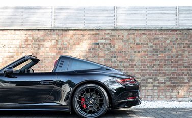 Porsche 911 (991.2) Targa 4 GTS 25