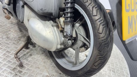 Honda SH300i SH300 2010 300CC PROJECT RUNNING SCOOTER SPARES OR REPAIR BIKE 22