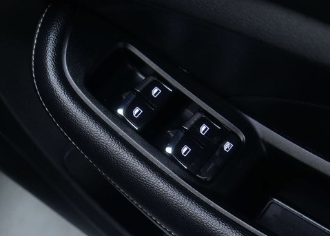 MG MG5 61.1kWh Exclusive Long Range Estate 5dr Electric Auto (156 ps) 38