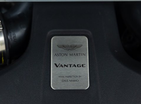 Aston Martin V8 Vantage 31