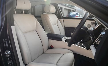 Rolls-Royce Ghost Saloon Ii 4dr Auto 12