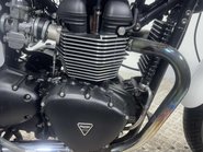 Triumph Bonneville 2014 T100 GREAT CONDITION ONLY 7K ICONIC MODERN CLASSIC 865CC 23