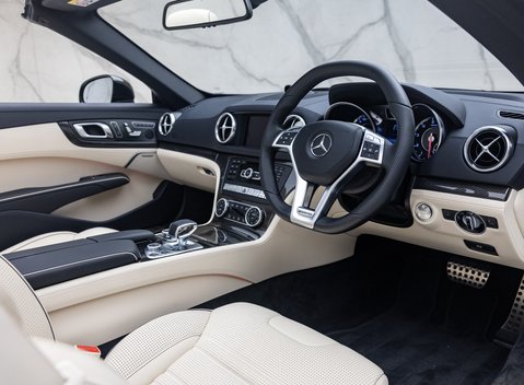 Mercedes-Benz SL Class SL63 AMG 16